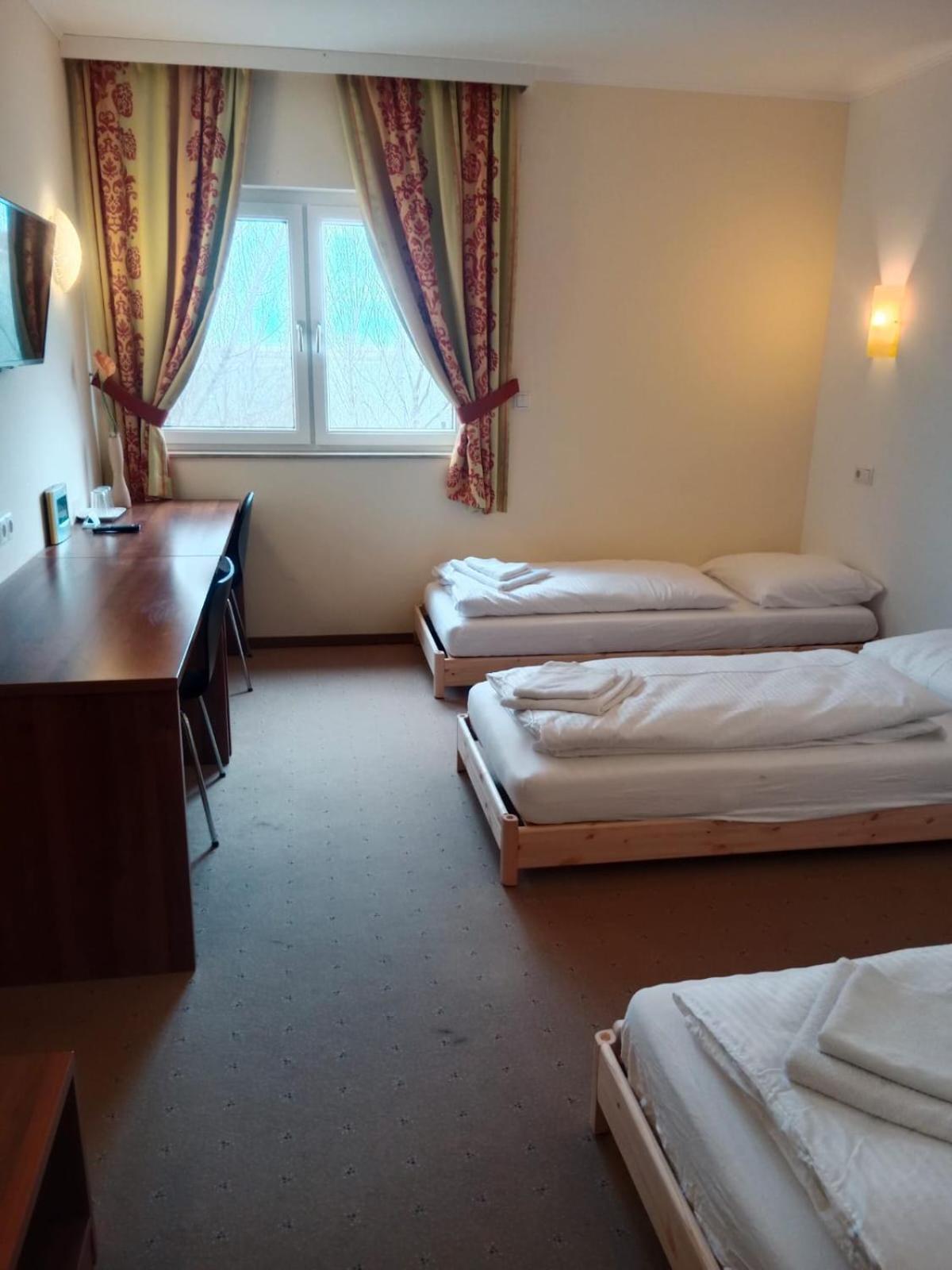 Weinland Hotel Donnerskirchen Ngoại thất bức ảnh